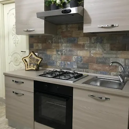 Gold94 לינה וארוחת בוקר 4*