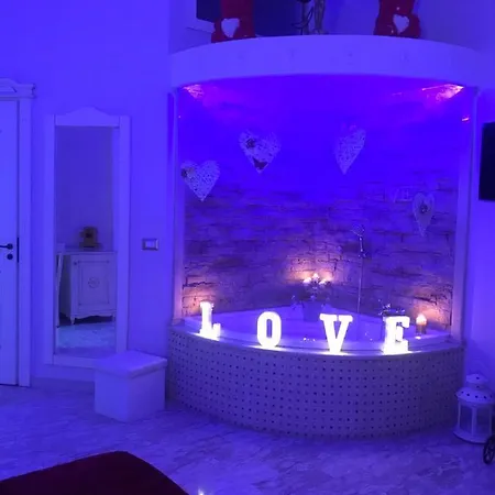 Gold94 לינה וארוחת בוקר נאפולי