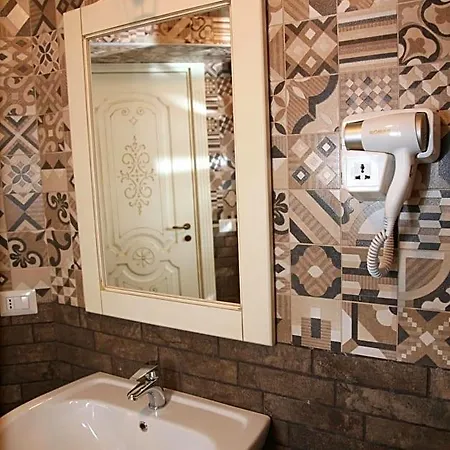 Gold94 Bed and Breakfast 4*